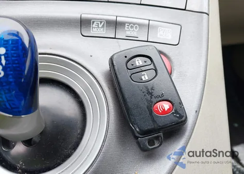 2014 Toyota Prius Two z USA, uszkodzony, nr VIN JTDKN3DU5E1738595